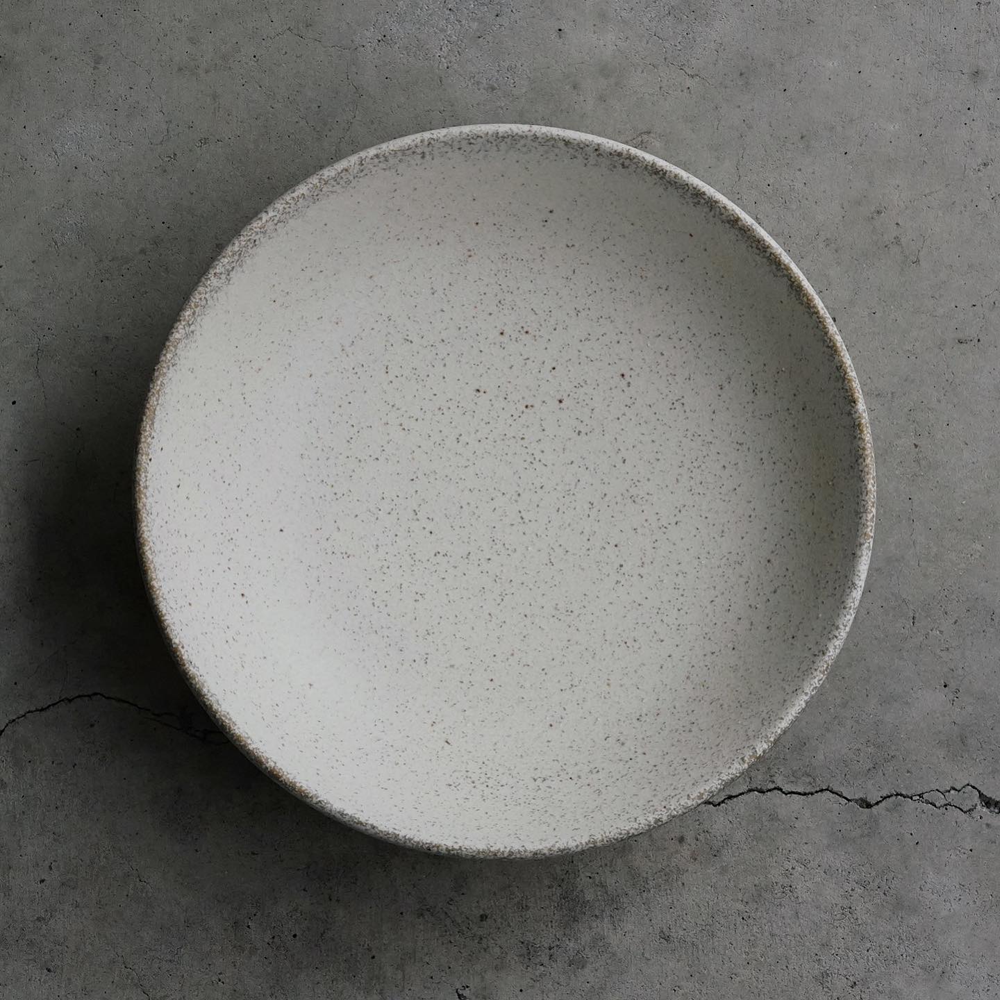 Kigoromo Shallow Bowl by Kurieto Tableware