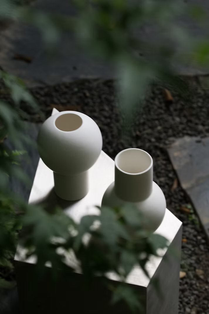 对 Dui Vase NO.1 by OPEN OBJECT