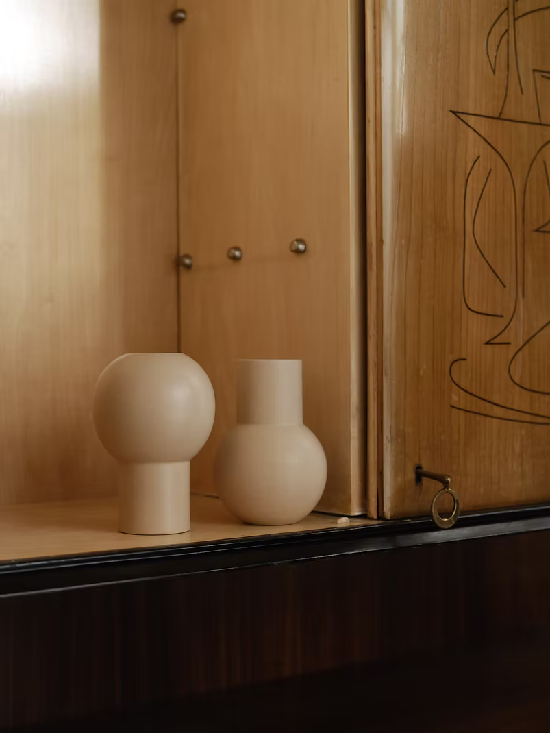 对 Dui Vase NO.1 by OPEN OBJECT