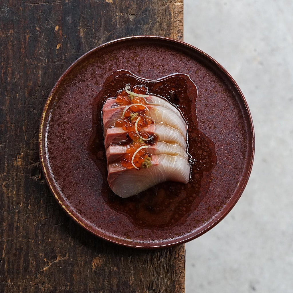 Hishu Short Rim Plate by Kurieto Tableware