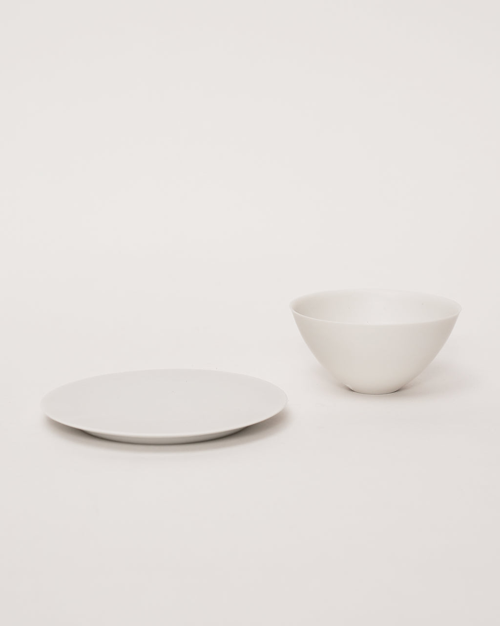 Tea Cup & Saucer by Yoshida Naotsugu 吉田直嗣